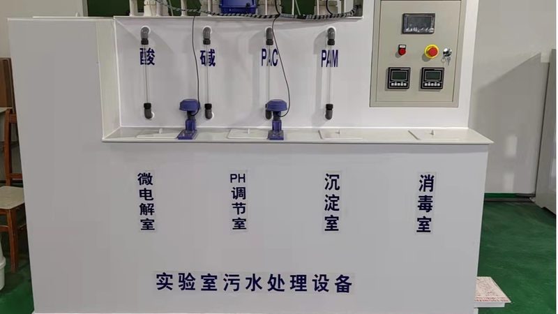 油烟净化器安装前后对比分析：揭秘环保效果与运行成本